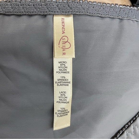 Rhonda Shear Gray Molded Cup Bra With Pink Lace Detail Size 2X - Picture 5 of 6